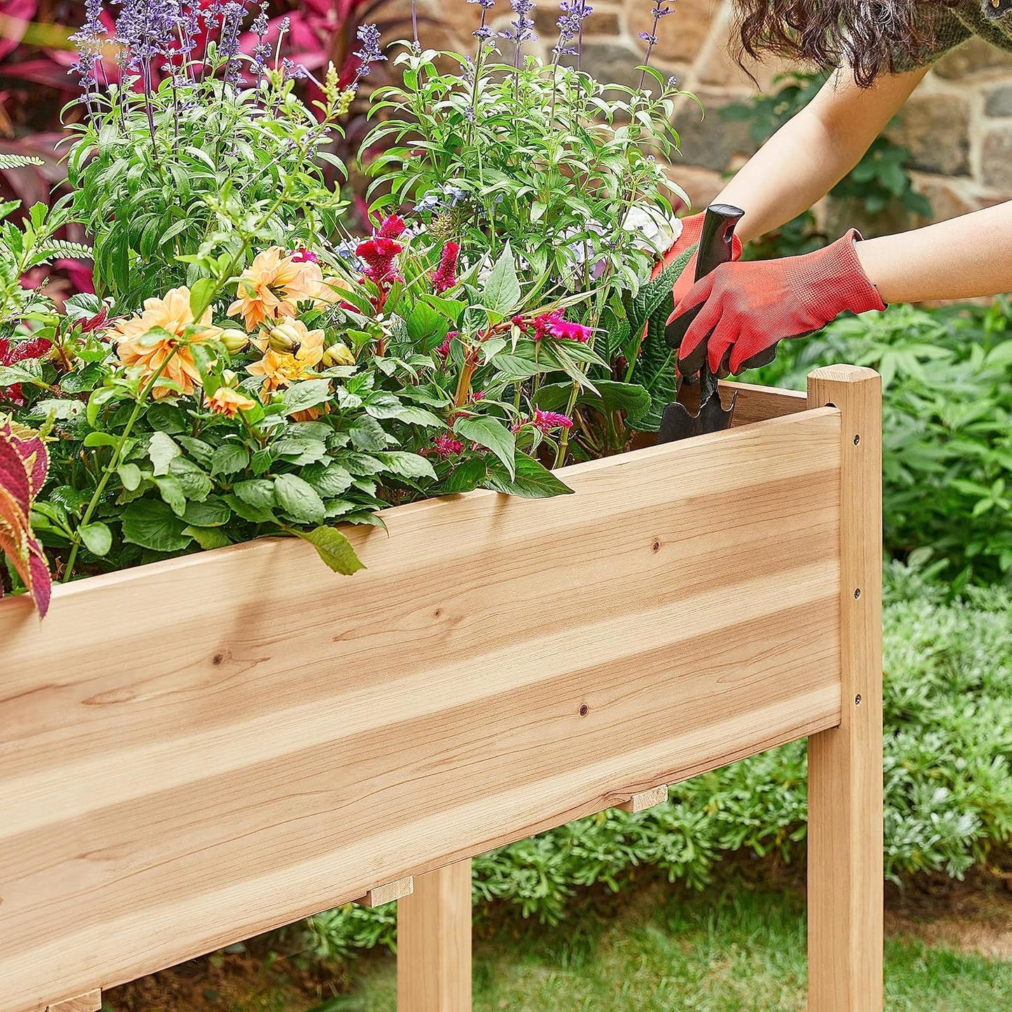 Elevate Your Gardening Experience with Our Set of 2 Classic Wooden Raised Garden Beds - Perfect for Patios, Backyards, and Balconies!